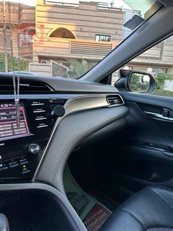 تۆیۆتا کامری